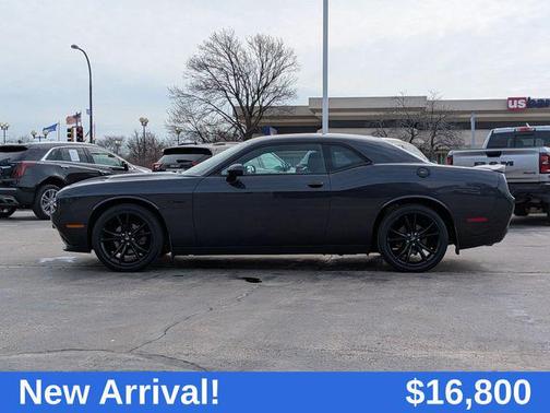 2017 Dodge Challenger SXT