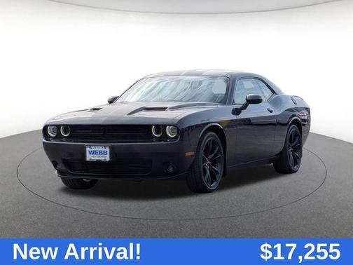 Maximum Steel Metallic Clearcoat 2017 Dodge Challenger SXT