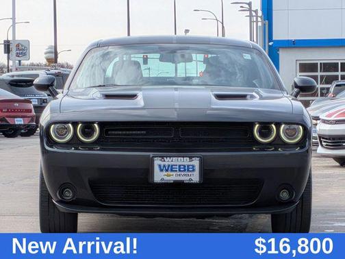 2017 Dodge Challenger SXT