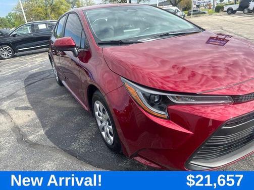 Ruby Flare Pearl 2025 Toyota Corolla LE