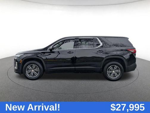 Mosaic Black Metallic 2023 Chevrolet Traverse LS