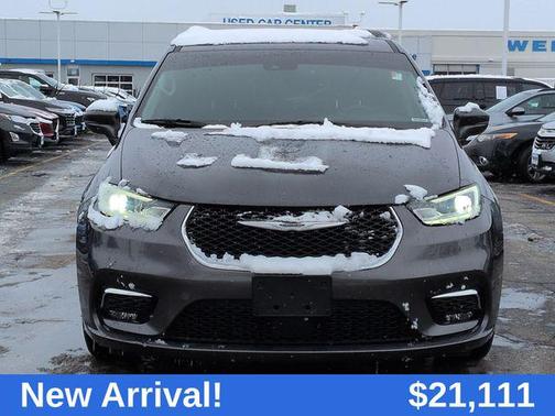 2022 Chrysler Pacifica Touring L