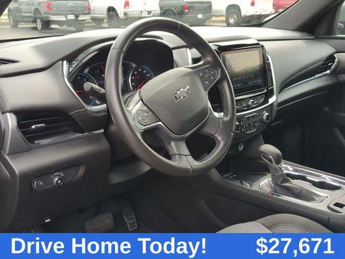 2022 Chevrolet Traverse LT Cloth