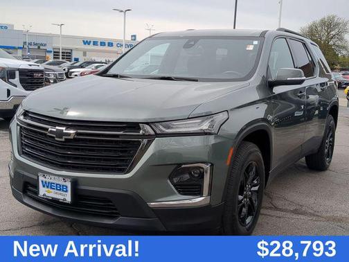 2022 Chevrolet Traverse LT Cloth