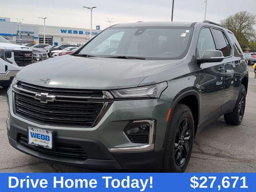 2022 Chevrolet Traverse LT Cloth