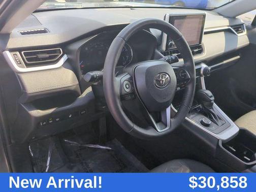 2023 Toyota RAV4 Hybrid XLE