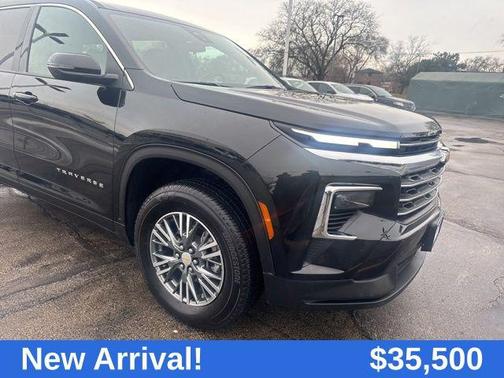 2025 Chevrolet Traverse LT