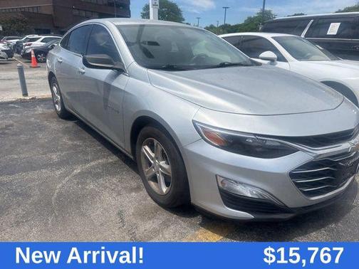 Silver Ice Metallic 2020 Chevrolet Malibu 1LS