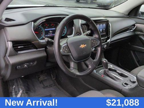 2020 Chevrolet Traverse LT Cloth