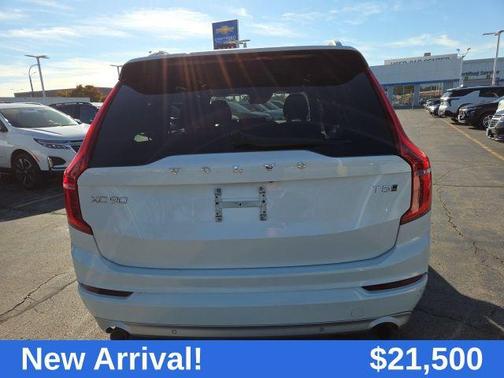 2018 Volvo XC90 T5 Momentum