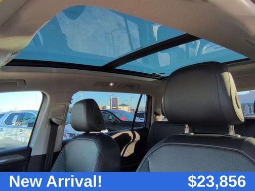 2024 Volkswagen Tiguan 2.0T Wolfsburg Edition