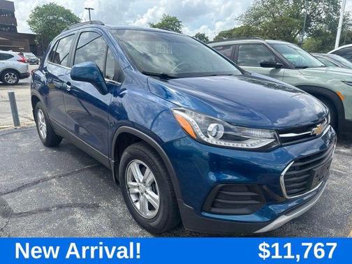 Pacific Blue Metallic 2019 Chevrolet Trax LT