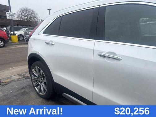 2019 Cadillac XT4 Premium Luxury