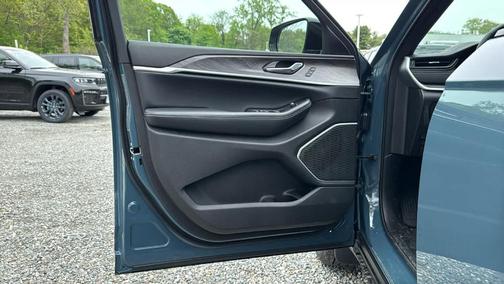 Steel Blue 2026 Jeep Grand Cherokee Limited
