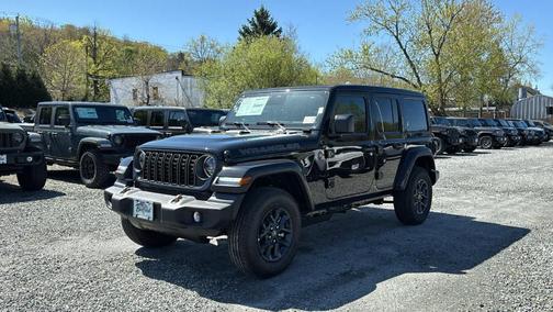 Black Clearcoat 2026 Jeep Wrangler 85th Anniversary