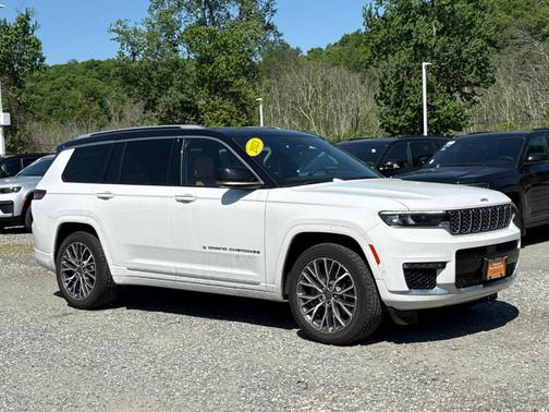 Bright White Clearcoat 2023 Jeep Grand Cherokee L Summit