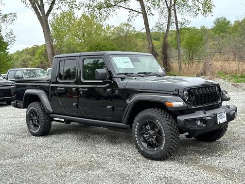 Black Clearcoat 2026 Jeep Gladiator Sport