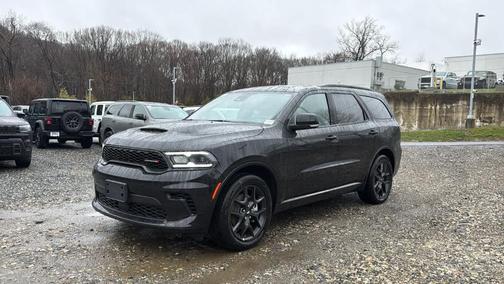DB Black Clearcoat 2026 Dodge Durango GT Plus HEMI V8