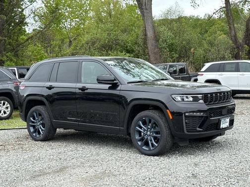 Diamond Black 2026 Jeep Grand Cherokee Limited