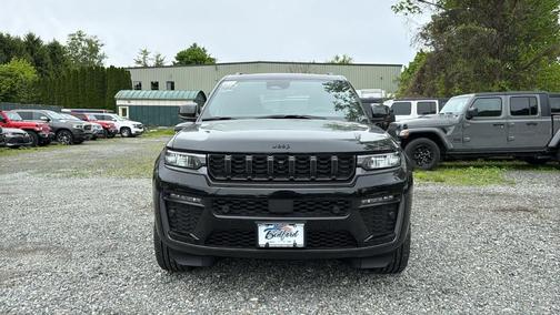Diamond Black 2026 Jeep Grand Cherokee Limited