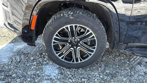 2026 Jeep Grand Wagoneer Base