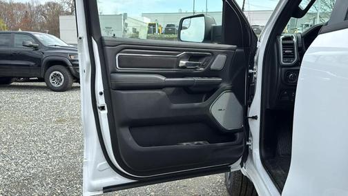 Bright White Clearcoat 2026 RAM 1500 Laramie