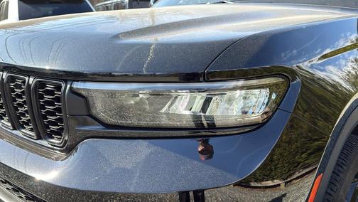 Diamond Black 2023 Jeep Grand Cherokee L Laredo