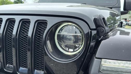 Black Clearcoat 2021 Jeep Wrangler Unlimited Sahara