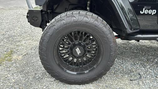 Black Clearcoat 2021 Jeep Wrangler Unlimited Sahara