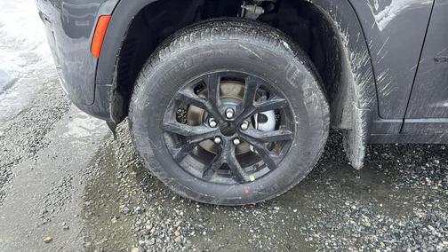 2026 Jeep Grand Cherokee Laredo