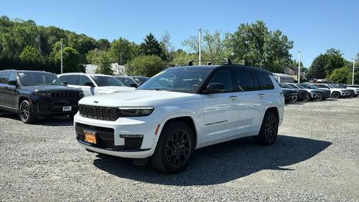Bright White Clearcoat 2023 Jeep Grand Cherokee L Summit