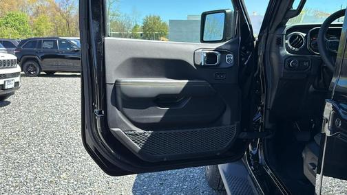 Black Clearcoat 2026 Jeep Wrangler Sahara