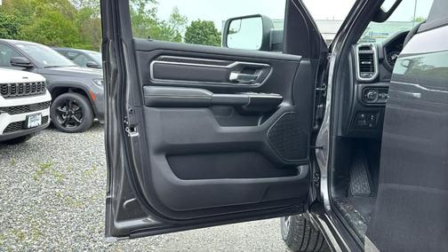 Granite Crystal Clearcoat Metallic 2026 RAM 1500 Big Horn/Lone Star