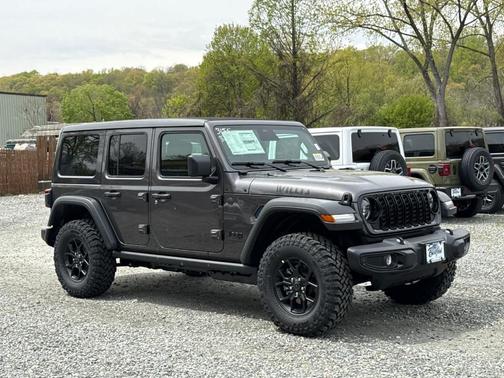 Granite Crystal Clearcoat Metallic 2026 Jeep Wrangler Sport