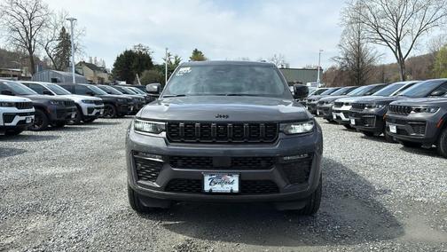 Metallic 2026 Jeep Grand Cherokee Limited