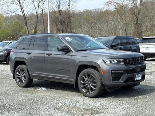 Metallic 2026 Jeep Grand Cherokee Limited