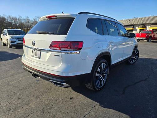 2022 Volkswagen Atlas 3.6L SE w/Technology