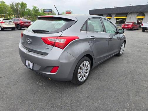 2017 Hyundai Elantra GT Base