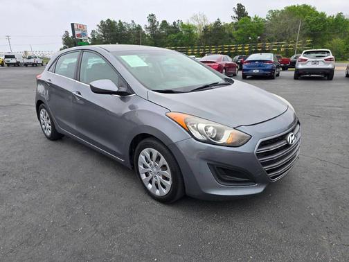 2017 Hyundai Elantra GT Base