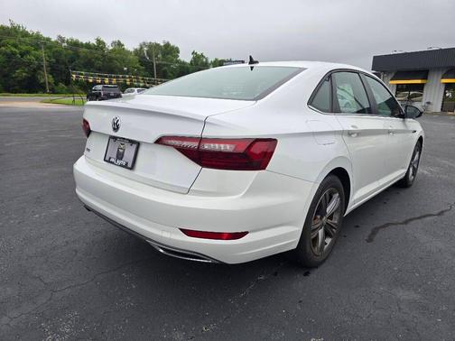 2021 Volkswagen Jetta 1.4T R-Line