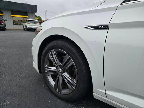 2021 Volkswagen Jetta 1.4T R-Line