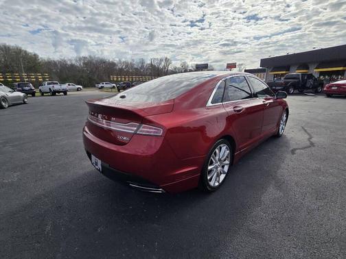 2016 Lincoln MKZ Base