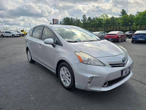 2013 Toyota Prius v Two