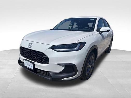 Platinum White 2026 Honda HR-V LX