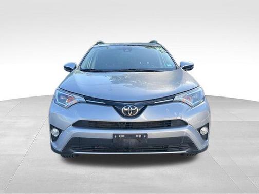 Silver Sky Metallic 2018 Toyota RAV4 XLE