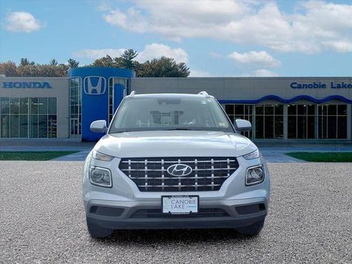 2022 Hyundai VENUE SEL