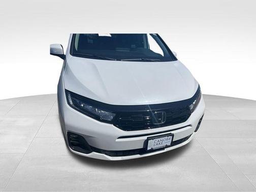 Platinum White Pearl 2026 Honda Odyssey Touring