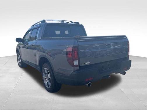 Modern Steel Metallic 2025 Honda Ridgeline RTL