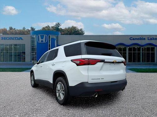 2022 Chevrolet Traverse LT Leather