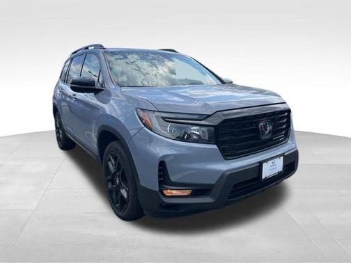 Sonic Gray Pearl 2024 Honda Passport Black Edition